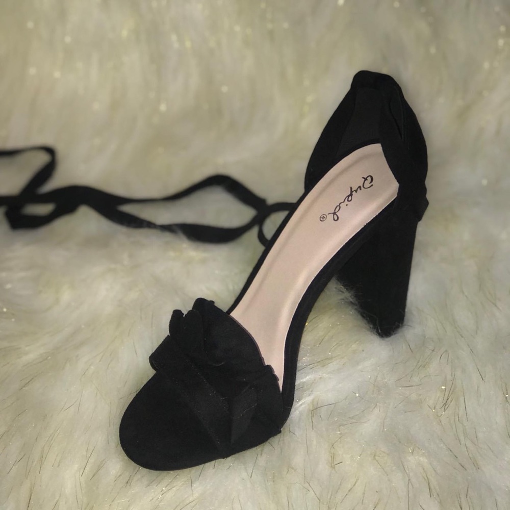 Black Lace Up Chunky Heels